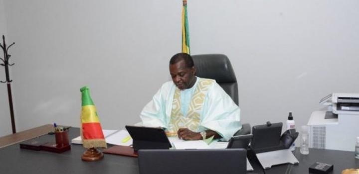 Tourisme : le ministre Alioune Sarr a présidé à Diamniadio, la réunion de coordination élargie aux partenaires sociaux de la plateforme aéroportuaire Tourisme : le ministre Alioune Sarr a présidé à Diamniadio, la réunion de coordination élargie aux partenaires sociaux de la plateforme aéroportuaire