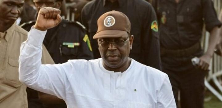 Thiénaba : Investi par BENNO, le marabout Serigne Aliou Seck, dans tous ses états, exige son retrait Thiénaba : Investi par BENNO, le marabout Serigne Aliou Seck, dans tous ses états, exige son retrait