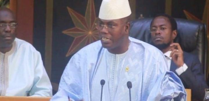 Cheikh Abdou Bara Dolly Mbacké : «Certains ministres corrompent des députés en venant à l’Assemblée, pour se faire applaudir» Cheikh Abdou Bara Dolly Mbacké : «Certains ministres corrompent des députés en venant à l’Assemblée, pour se faire applaudir»