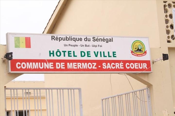 Mairie de Mermoz / Sacré-Cœur : Le successeur de Barth sera connu après délibération du conseil municipal. Mairie de Mermoz / Sacré-Cœur : Le successeur de Barth sera connu après délibération du conseil municipal.