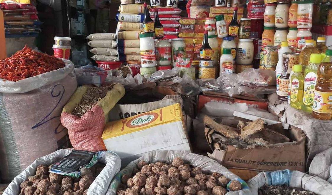 Ramadan : Le Pdt Sall charge son ministre du commerce d’approvisionner le marché en denrées et produits de première nécessité Ramadan : Le Pdt Sall charge son ministre du commerce d’approvisionner le marché en denrées et produits de première nécessité