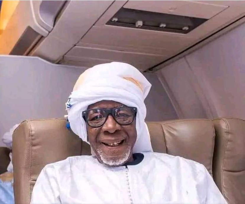 Relations politiques tendues : « Respect à Macky Sall et au chef de l’opposition… » (Cheikh Mahi Niass) Relations politiques tendues : « Respect à Macky Sall et au chef de l’opposition… » (Cheikh Mahi Niass)