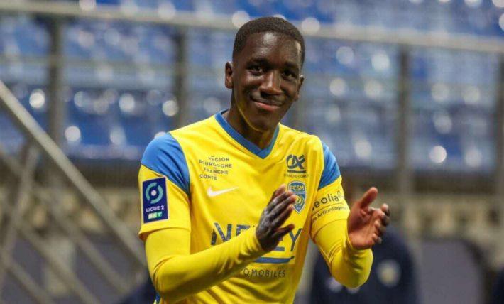 Rassoul Ndiaye, convoqué chez les U23: « Mon premier maillot avec l’Equipe Nationale sera pour ma mère » Rassoul Ndiaye, convoqué chez les U23: « Mon premier maillot avec l’Equipe Nationale sera pour ma mère »