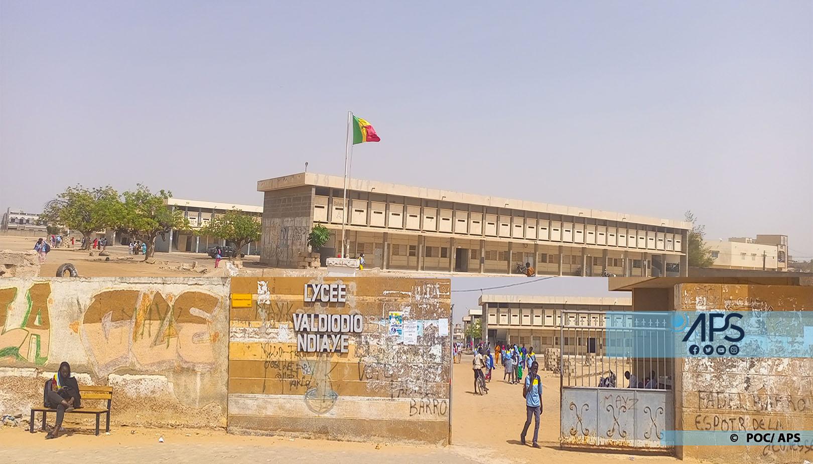 Kaolack : la réhabilitation annoncée du lycée Valdiodio Ndiaye permettra d’améliorer les performances scolaires (proviseur) Kaolack : la réhabilitation annoncée du lycée Valdiodio Ndiaye permettra d’améliorer les performances scolaires (proviseur)