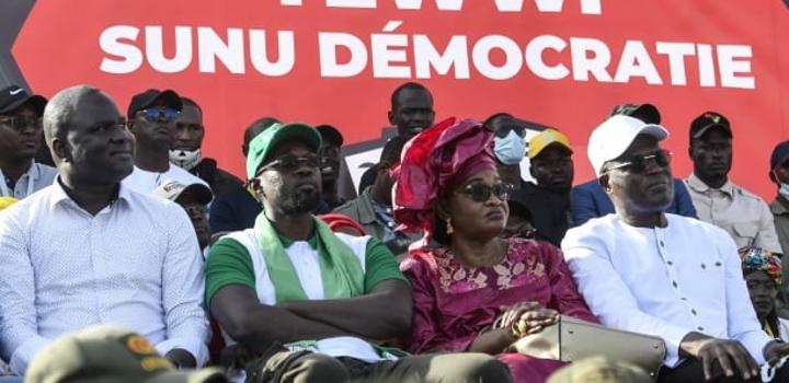 L’opposition défie le pouvoir avant un nouveau procès de Ousmane Sonko L’opposition défie le pouvoir avant un nouveau procès de Ousmane Sonko