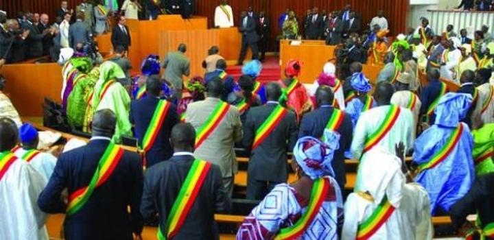 Plainte contre ministres et gradés : les trois oublis majeurs des députés de Yewwi Askan Wi Plainte contre ministres et gradés : les trois oublis majeurs des députés de Yewwi Askan Wi