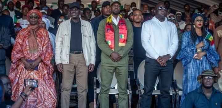 Polémique YAW-Armée : L’APR pourfend les “tentatives anti-républicaines de manipulation de l’opposition anarcho-populiste” Polémique YAW-Armée : L’APR pourfend les “tentatives anti-républicaines de manipulation de l’opposition anarcho-populiste”