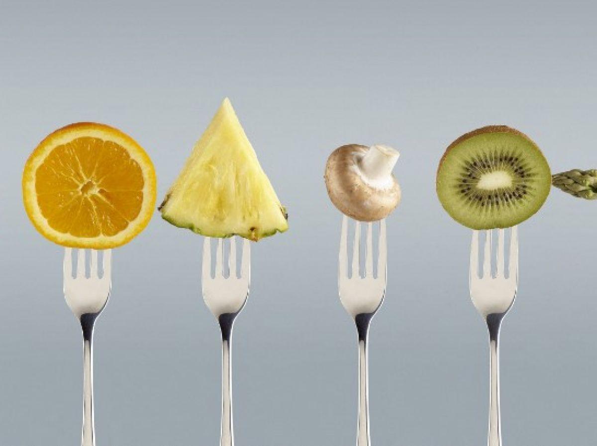 Crudivorisme : un régime polémique décrypté par des experts Crudivorisme : un régime polémique décrypté par des experts