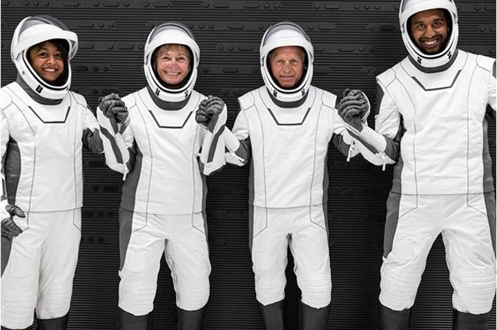 Deux astronautes saoudiens se sont envolés vers la Station spatiale internationale Deux astronautes saoudiens se sont envolés vers la Station spatiale internationale