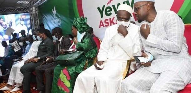 Possible divorce entre Yewwi/Taxawou Sénégal : Des experts se prononcent Possible divorce entre Yewwi/Taxawou Sénégal : Des experts se prononcent