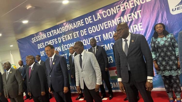 Sommet UEMOA en Guinée-Bissau : Aucune réforme adoptée ! Sommet UEMOA en Guinée-Bissau : Aucune réforme adoptée !