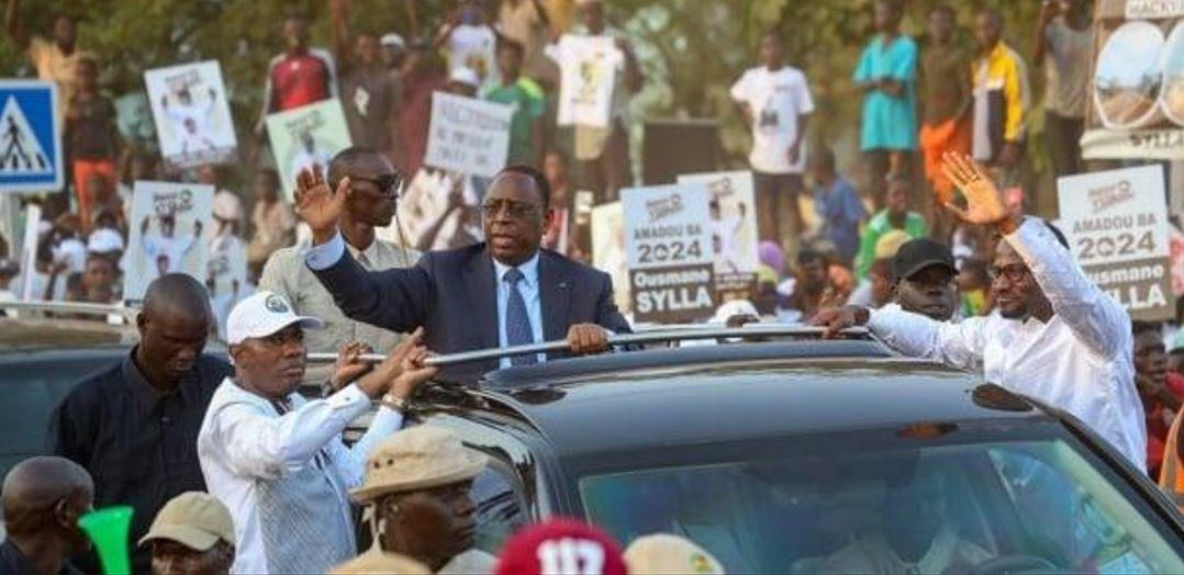 Kédougou : Macky Sall annonce un programme d’investissement de 600 milliards F CFA, dont 200 milliards pour la jeunesse Kédougou : Macky Sall annonce un programme d’investissement de 600 milliards F CFA, dont 200 milliards pour la jeunesse