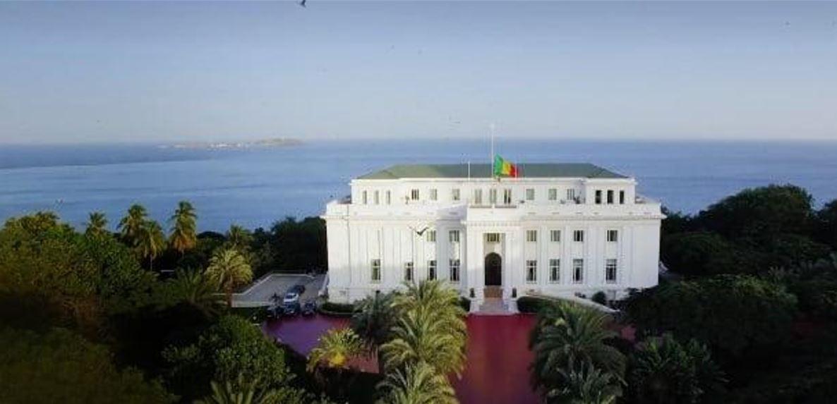 Campagne de débauche de délégués des candidats dissidents : révélation sur une réunion nocturne au palais Campagne de débauche de délégués des candidats dissidents : révélation sur une réunion nocturne au palais