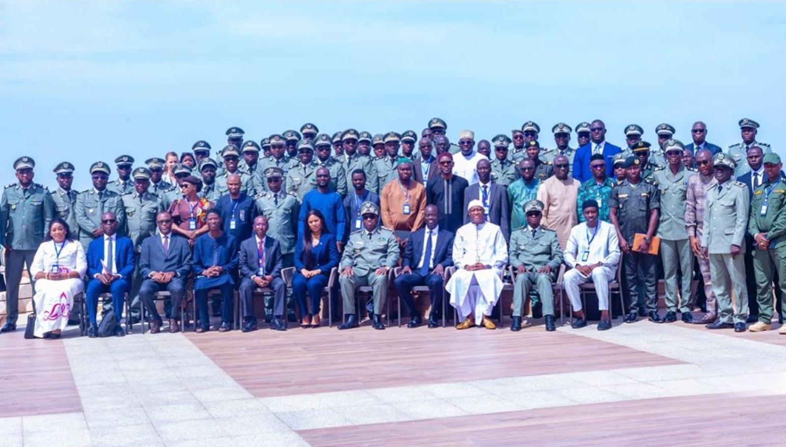 Dakar et Banjul Vont Renforcer leur Collaboration Douanière Dakar et Banjul Vont Renforcer leur Collaboration Douanière