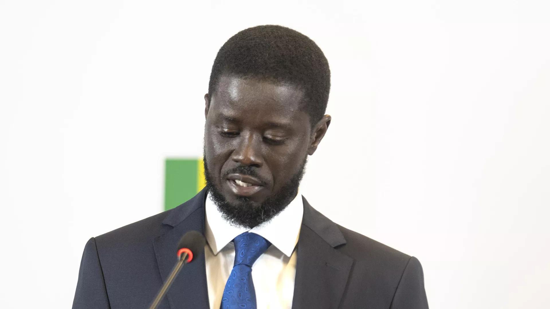 Au Sénégal, le Président a lancé le processus de dissolution du Parlement Au Sénégal, le Président a lancé le processus de dissolution du Parlement