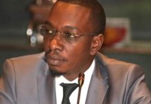 Législatives 2024 : L’ancien ministre Moussa Bocar Thiam retire sa candidature Législatives 2024 : L'ancien ministre Moussa Bocar Thiam retire sa candidature