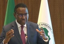 Candidat à la présidence de la BAD : Les cinq grands axes du programme de Amadou Hott Candidat à la présidence de la BAD : Les cinq grands axes du programme de Amadou Hott