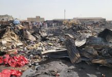 Kaolack : Une centaine de cantines du marché Guedj consumées par un incendie Kaolack : Une centaine de cantines du marché Guedj consumées par un incendie