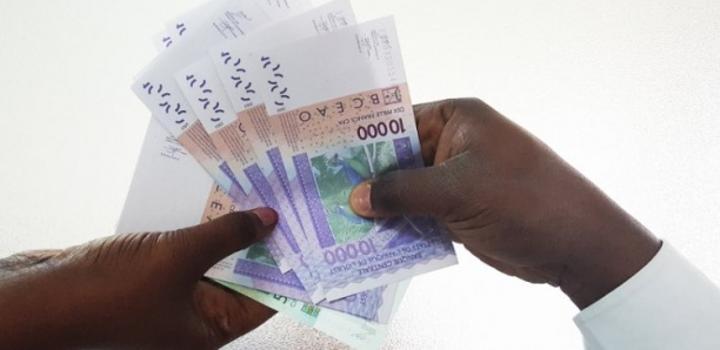 Affaire des 125 Milliards F Cfa : près de 30 Milliards F Cfa Virés par L’État dans un Compte et Redistribués à des Sociétés et à des «personnalités» Affaire des 125 Milliards F Cfa : près de 30 Milliards F Cfa Virés par L’État dans un Compte et Redistribués à des Sociétés et à des «personnalités»