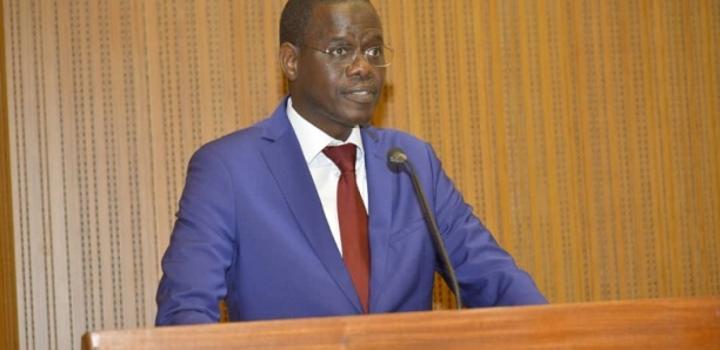 Le Ministre Ahmadou Al Aminou Lo Appelle À un Le Ministre Ahmadou Al Aminou Lo Appelle À un