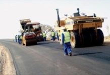 Magal de Longhor Mbaye : le Chef de L’Etat et le PM Interpellés sur L’état de la Route Ngaye Mékhé-Thilmakha Magal de Longhor Mbaye : le Chef de L’Etat et le PM Interpellés sur L’état de la Route Ngaye Mékhé-Thilmakha