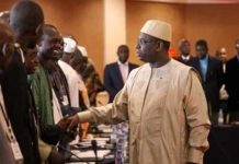 Dialogue du 28 Mai : le Camp de Macky Sall Divisé Dialogue du 28 Mai : le Camp de Macky Sall Divisé