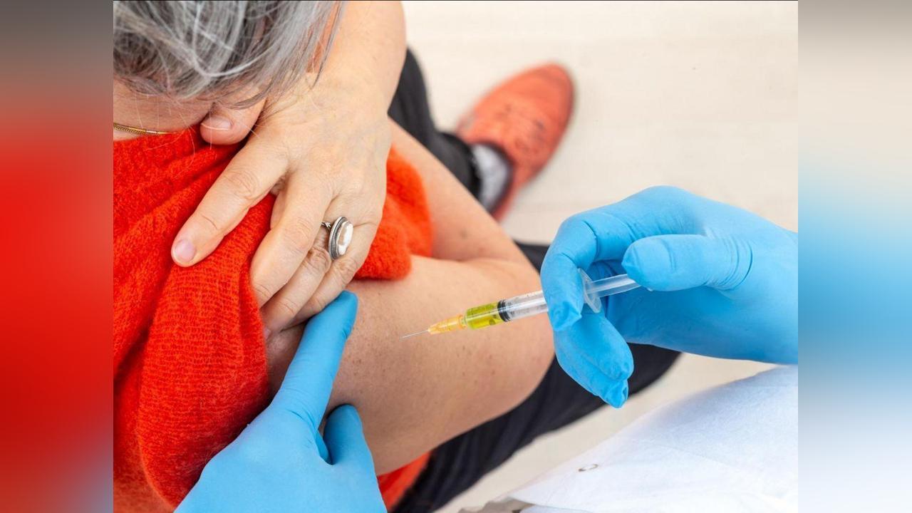 Vaccins Covid-19 et Traitements Contre le Cancer Vaccins Covid-19 et Traitements Contre le Cancer