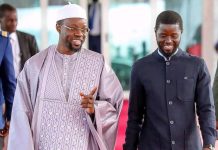 Sonko a la Masse, Diomaye la Présidence ! Sonko a la Masse, Diomaye la Présidence !