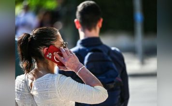 Téléphone Portable et Cancer: Prudence pour les Enfants Téléphone Portable et Cancer: Prudence pour les Enfants