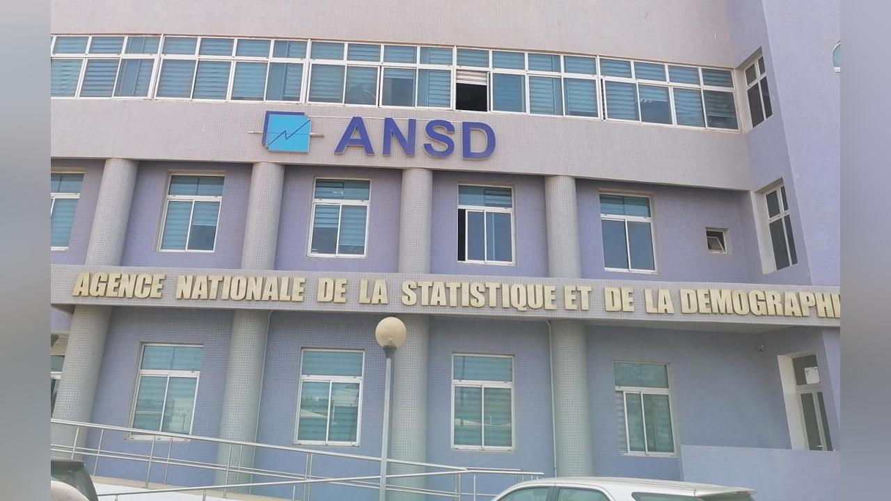 Embellie Statistique du Rebasing et Réalités Budgétaires Embellie Statistique du Rebasing et Réalités Budgétaires