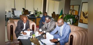 Dethie Fall Ajoute une Nouvelle Corde À Son Arc Dethie Fall Ajoute une Nouvelle Corde À Son Arc