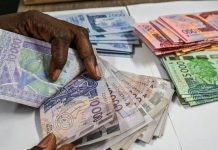 Coûts Immédiats et Bénéfices Différés en Politique Coûts Immédiats et Bénéfices Différés en Politique