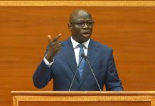 Moins-Values de Recettes et Croissance en Baisse Moins-Values de Recettes et Croissance en Baisse