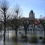 Inondations dans L’Ouest: Niveau de L’Eau Baisse Inondations dans L’Ouest: Niveau de L’Eau Baisse