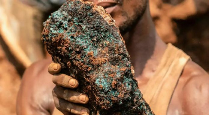 Économie Mondiale: L’Afrique, Nouveau Champ de Bataille Économie Mondiale: L'Afrique, Nouveau Champ de Bataille