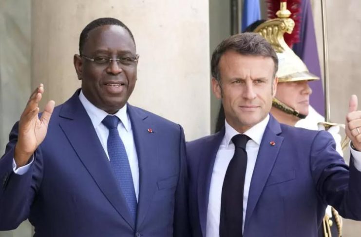 Macron Reçoit L’ex-président Sénégalais Macron Reçoit L’ex-président Sénégalais
