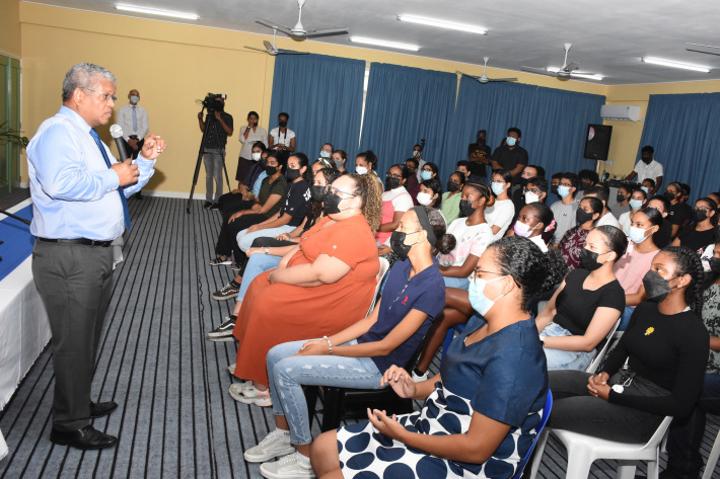 President Ramkalawan inspires Independent School students President Ramkalawan inspires Independent School students