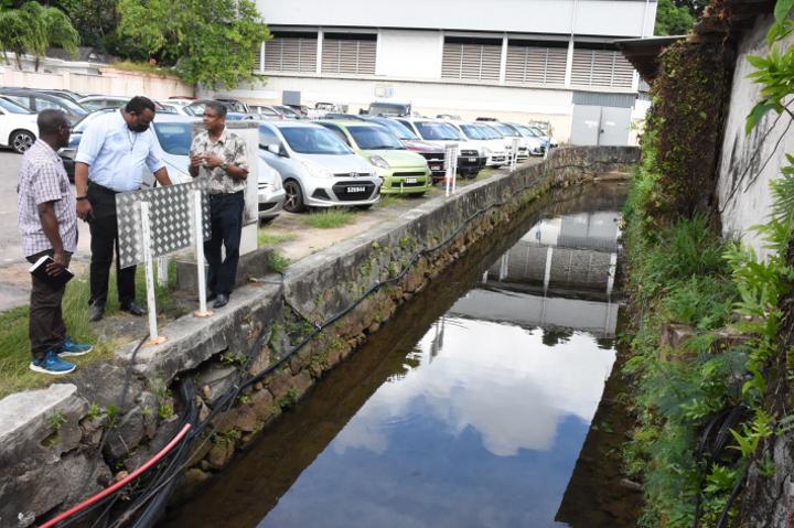 Desilting work in Victoria and Mont Fleuri completed at a cost of R3.17 million Desilting work in Victoria and Mont Fleuri completed at a cost of R3.17 million