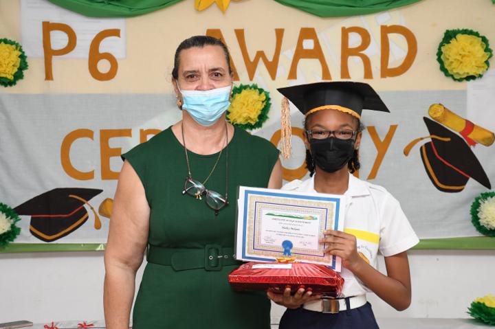 Plaisance Primary School Rewards Best Overall P6 2021 Cohort Seychelles