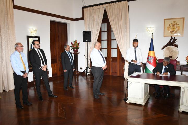 President assents to The Probates (Re-sealing) bill 2022 President assents to The Probates (Re-sealing) bill 2022
