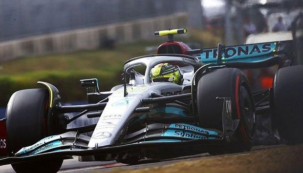 Hamilton praises giant Mercedes breakthrough Hamilton praises giant Mercedes breakthrough