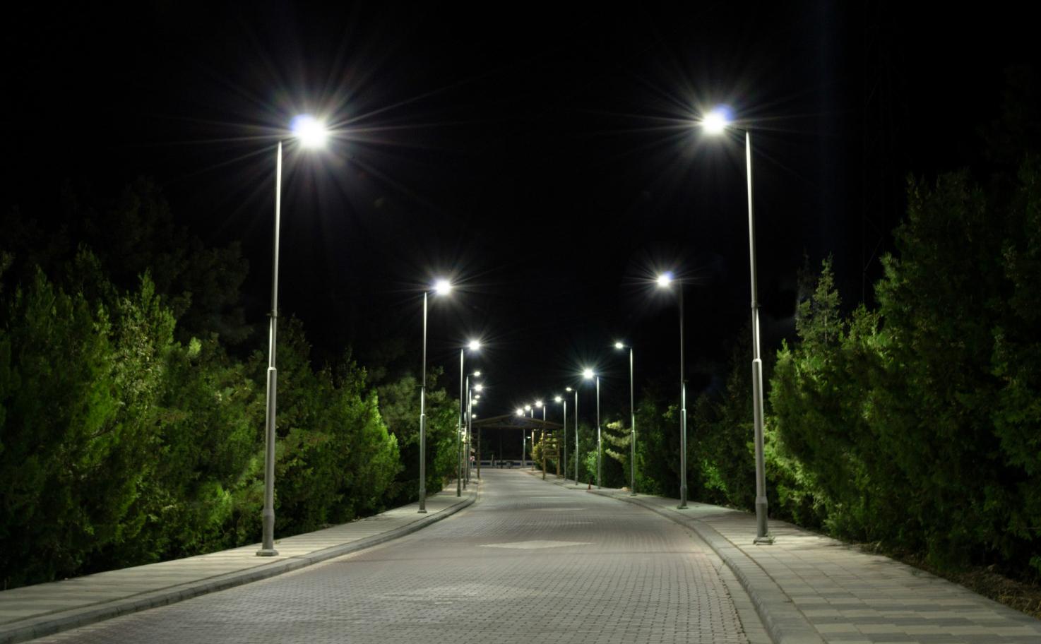 Urgent maintenance work being carried out on street lights at Ile Perseverance Urgent maintenance work being carried out on street lights at Ile Perseverance