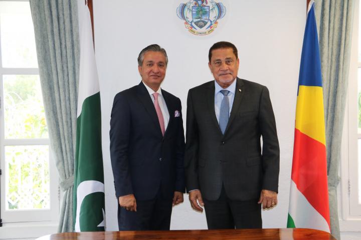 Seychelles and Pakistan want to promote people-to-people contact Seychelles and Pakistan want to promote people-to-people contact