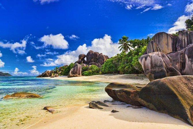 Power outage affects residents of Praslin and La Digue Power outage affects residents of Praslin and La Digue