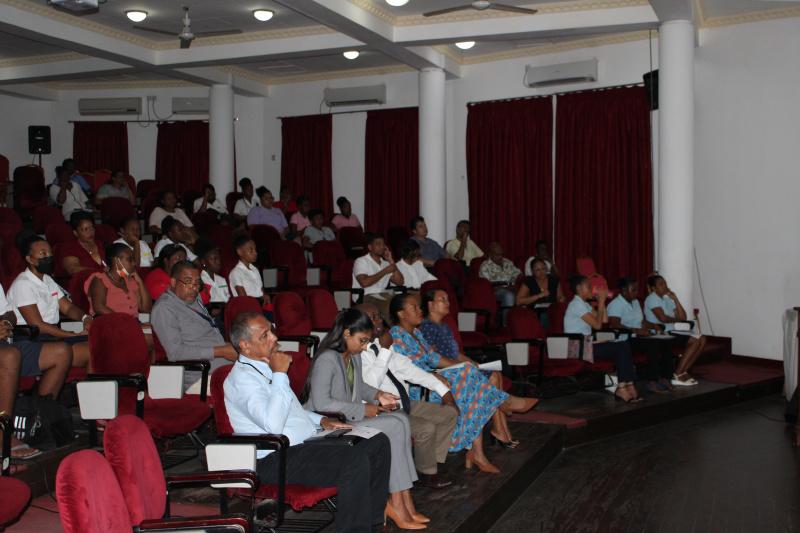 Secondary and post-secondary students enlightened on fundamentals of entrepreneurship Secondary and post-secondary students enlightened on fundamentals of entrepreneurship