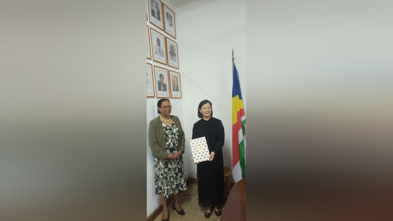 The Minister of Health receives the ambassador of China in a farewell visit The Minister of Health receives the ambassador of China in a farewell visit