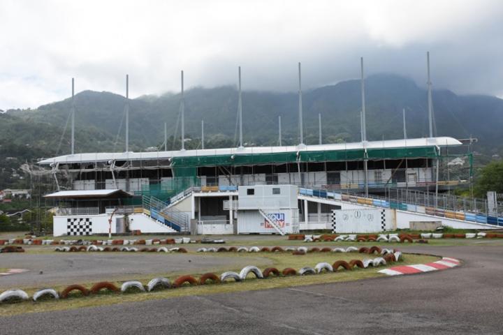 Palais des Sports gets new roof Palais des Sports gets new roof