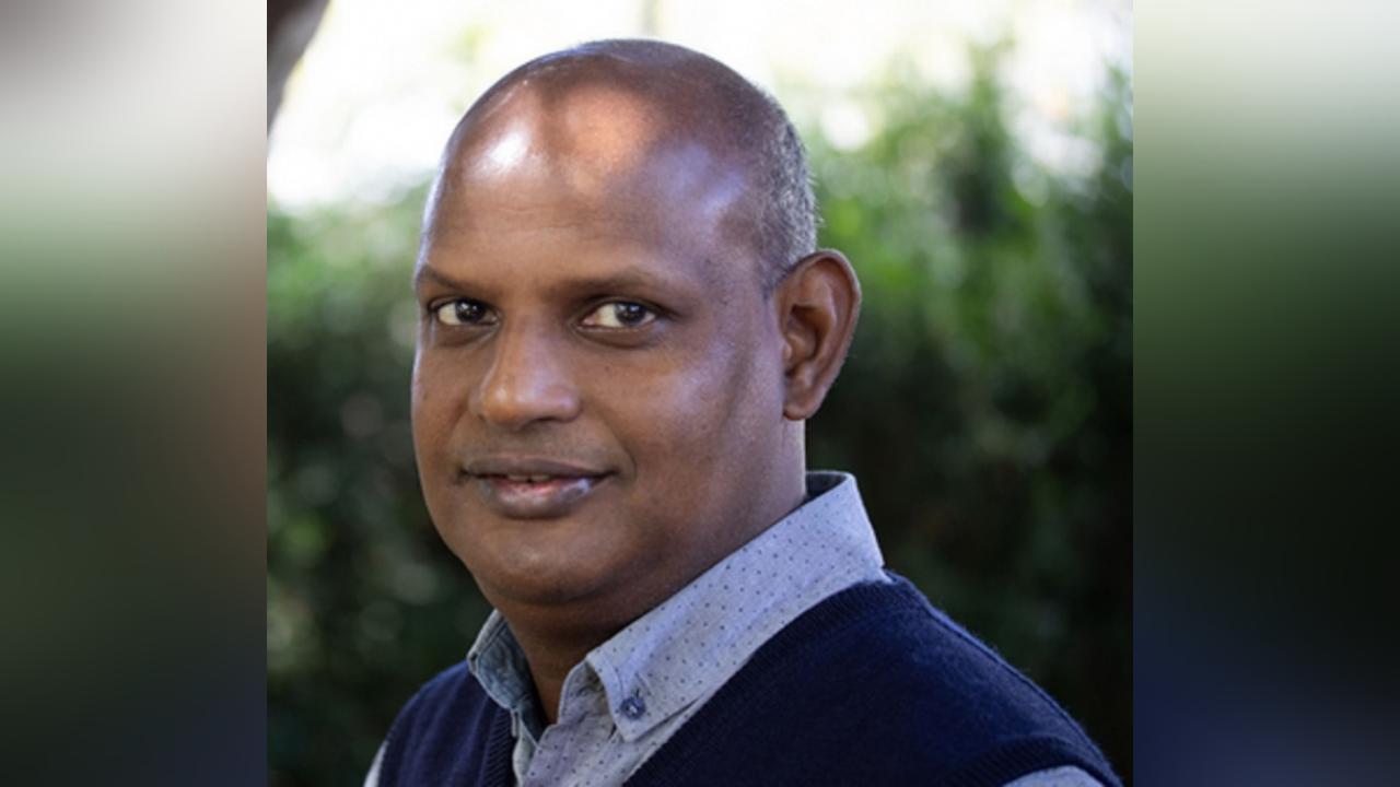 Father Jean Michaël Durhône appointed Bishop of Port-Louis Father Jean Michaël Durhône appointed Bishop of Port-Louis