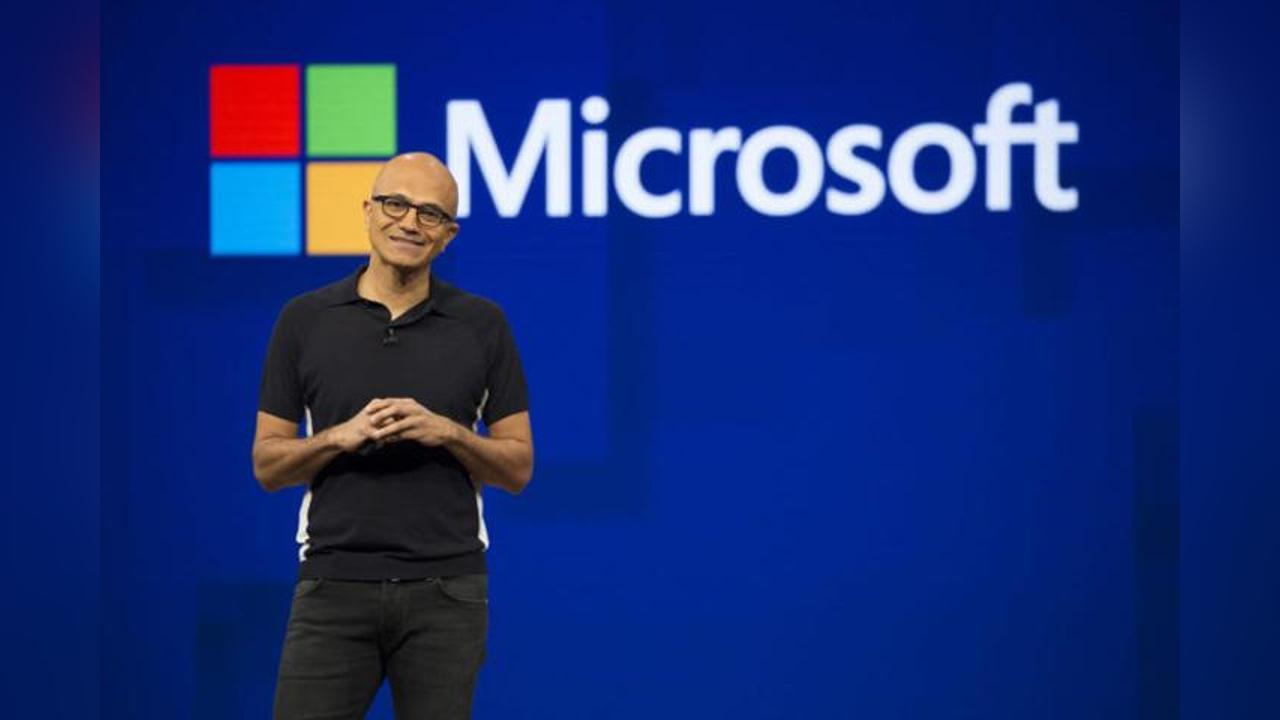 Microsoft moves to avoid EU antitrust fine Microsoft moves to avoid EU antitrust fine