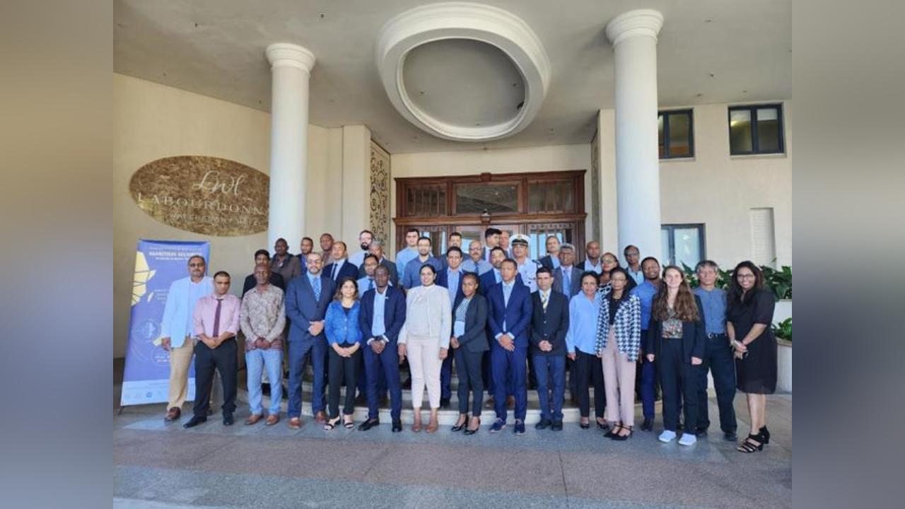 Fight against the risks of marine pollution in the Indian Ocean Fight against the risks of marine pollution in the Indian Ocean